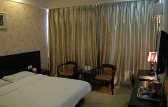 Super 8 Zhucheng Lantian - Photo4