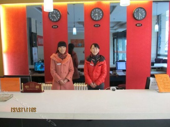 Holiday Business Hotel - Photo2