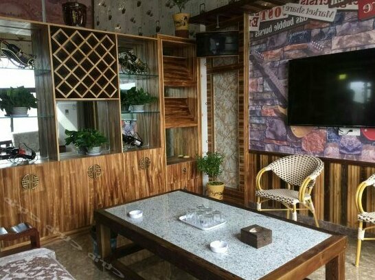 Huashan Outdoor Theme Hotel - Photo3