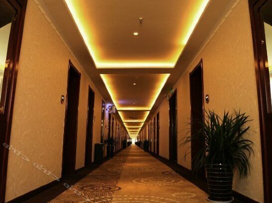 Wanyuan International Hotel Weinan - Photo4