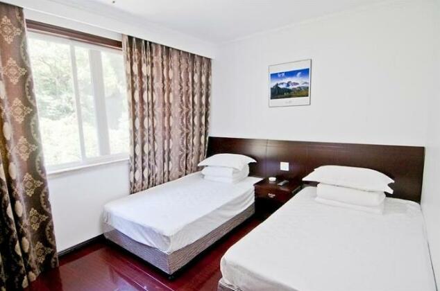 E Home Hotel - Photo4