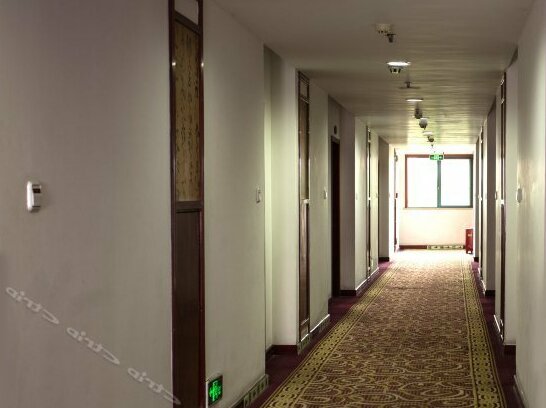 Jintaiyang Hotel - Photo2