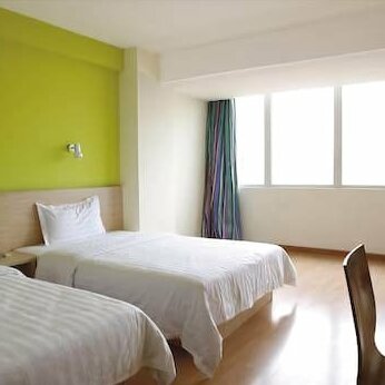 7 Days Inn Hongshan Wuhan - Photo3