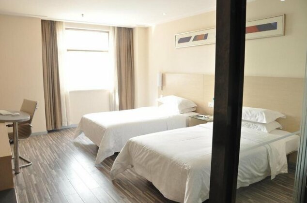 City Comfort Inn Wuhan Caidian Square - Photo3