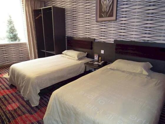 Green League Hotel - Photo5