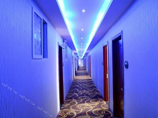 Han'er Business Hotel - Photo4