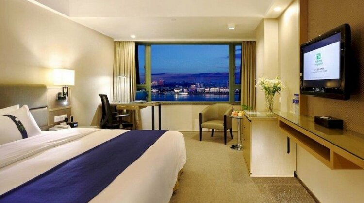 Holiday Inn Wuhan Riverside