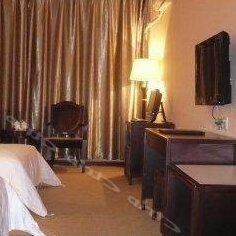 Longrui Hotel Wuhan - Photo4