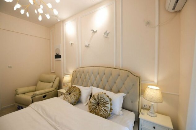 Miwei Light Luxury Aparthotel - Photo2