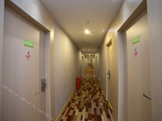 Motel 168 Wuhan Optics Valley Square Metro Station - Photo2