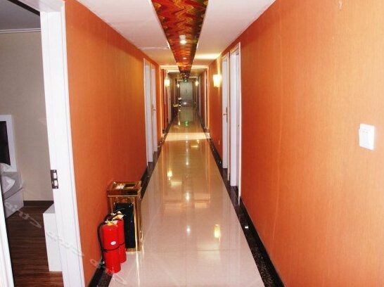 T8 Holiday Chain Hotel - Photo2