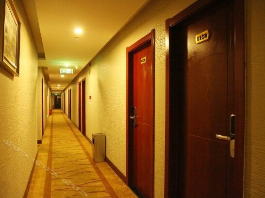 Wanya Business Hotel - Photo2