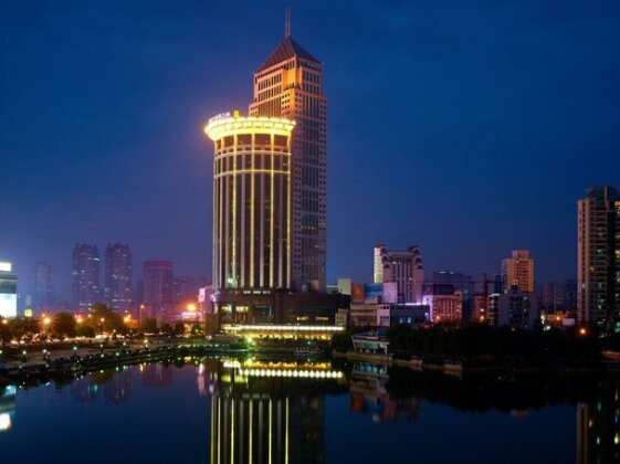 Wuhan Jin Jiang International Hotel - Photo2