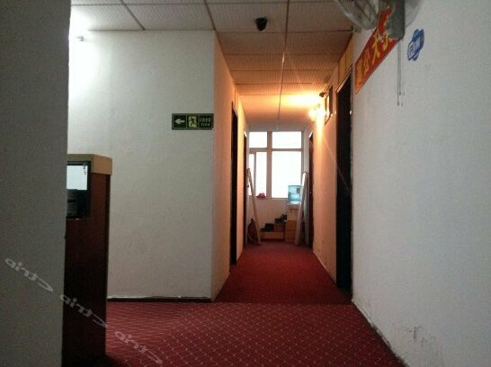 Xingfu Hostel Wuhan - Photo2