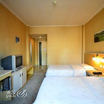 Yangtse River Hotel Wuhan Jiqing Street - Photo2