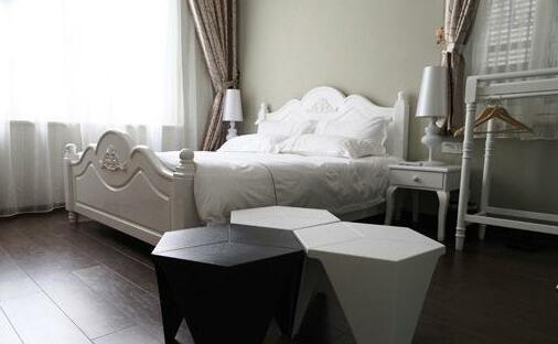 12 Life Inn - Photo2