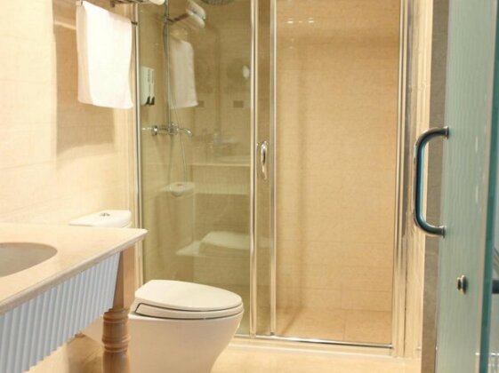 Coast International Hotel - Photo4
