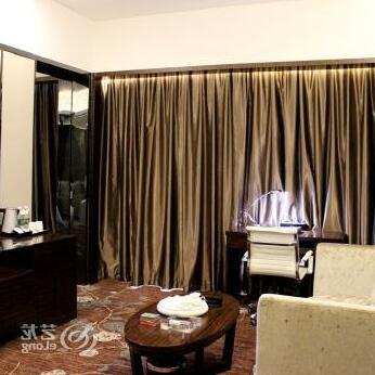 Days Hotel Xiamen Junlong - Photo2