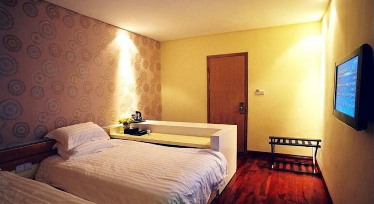 Lee Inn - Photo5