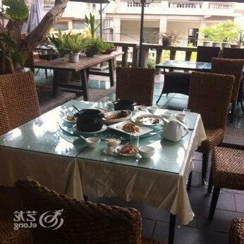 Qicai Linglongge Hotel - Photo2