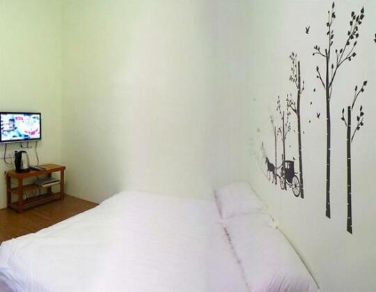 Romantic Youth Hostel - Photo2
