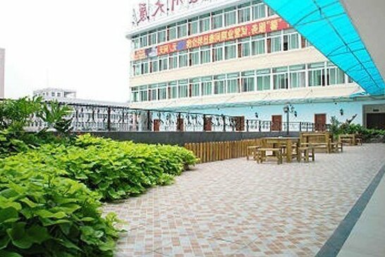 Xiamen Longzhou Business Hotel - Photo5