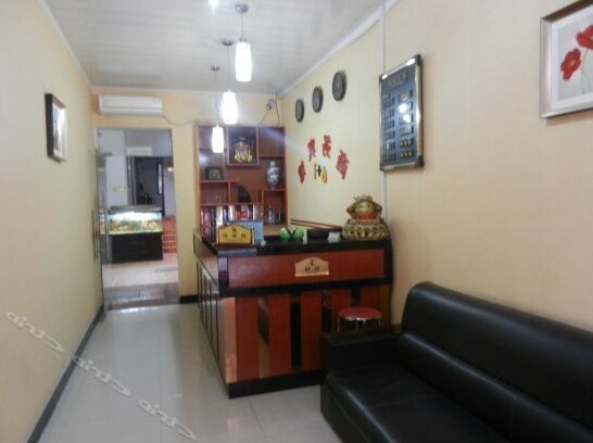 6 Plus 1 Business Hotel - Photo2