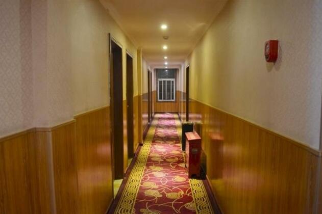 Baohaosi Zhedong Hotel - Photo4