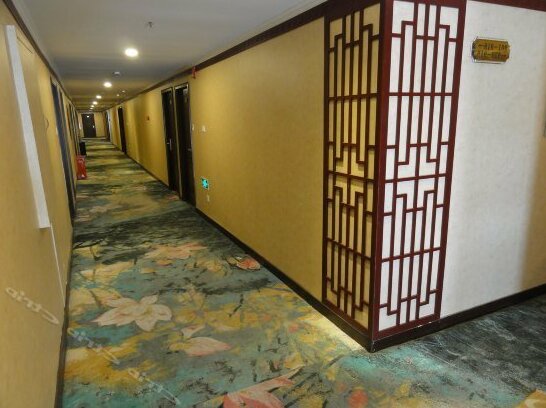 Binjiang Business Hotel - Photo4