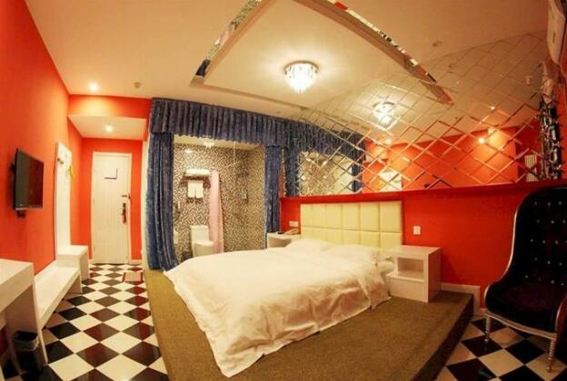 City Mini Theme Hotel - Photo4