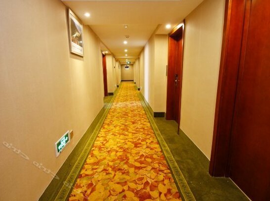GreenTree Inn ShanXi Xi'An Longshouyuan Metro Station Express Hotel - Photo3