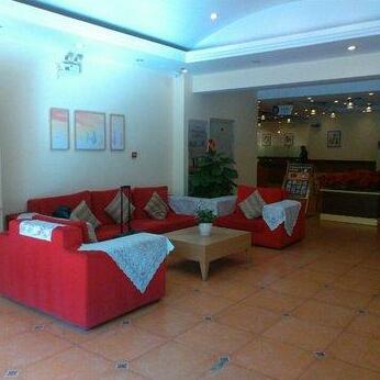 Home Inn Daming Palace - Photo4