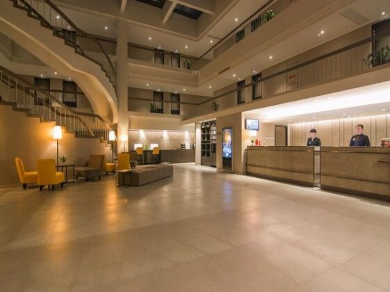 Home Inn Plus Xian Bell Tower South Street Fenxiang Branch - Photo4