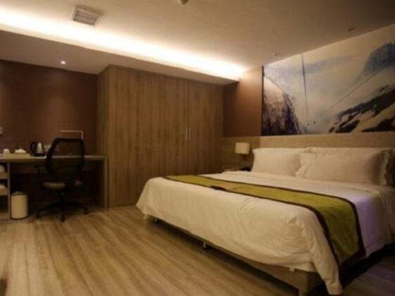 Jiefang Road Atour Hotel - Photo5