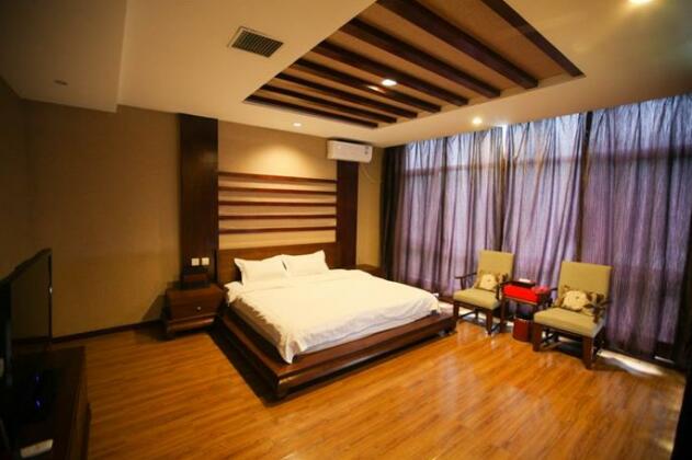 Qin Hot Spring Resort - Photo4