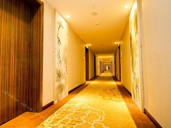 Ronghaian Business Hotel - Photo4