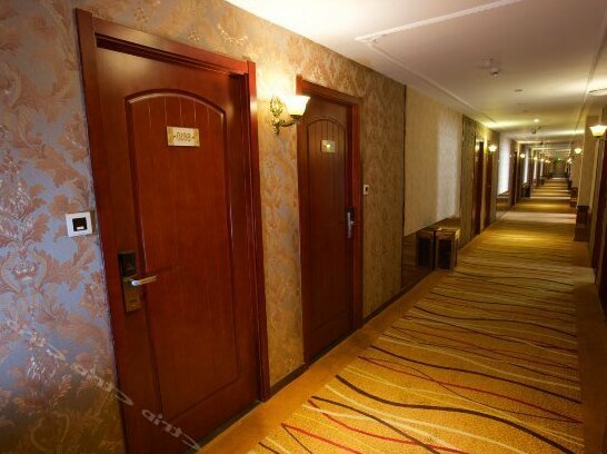 Ruge Business Hotel - Photo2