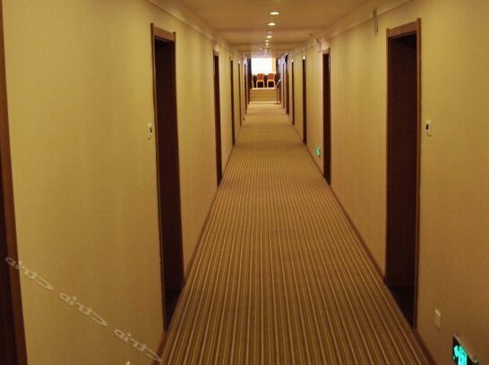 Yulong Star Hotel - Photo2