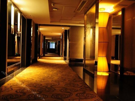 Longyue Business Hotel - Photo3