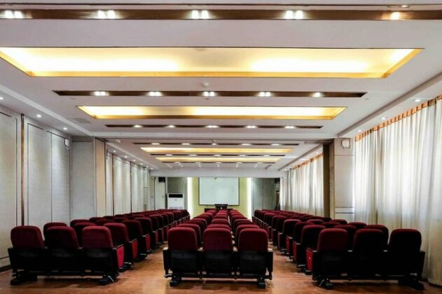 Starway Hotel Xiangyang Railway - Photo4