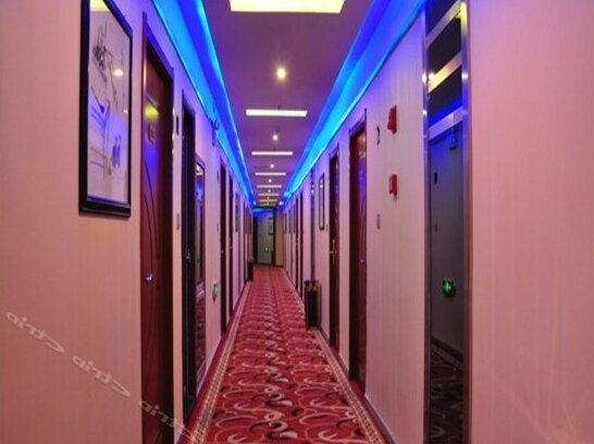 Popcorn Theater Hotel - Photo3