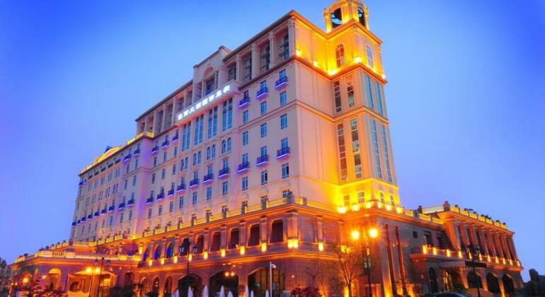 Xianyang Ocean Spring Grand Metropark Hotel