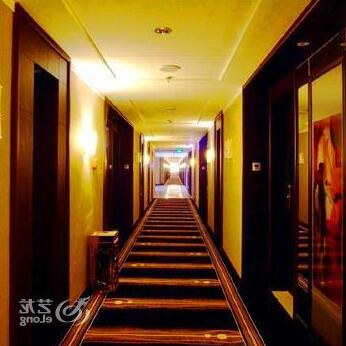 Jingang Jiuhui International Hotel - Photo3