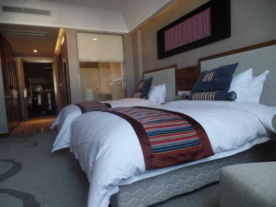 Qomo Langzong Hotel - Photo2