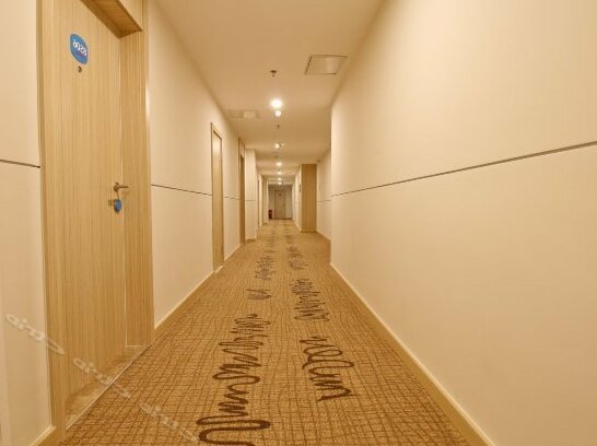 Hanting Hotel Xining Huangguang Shizi - Photo4