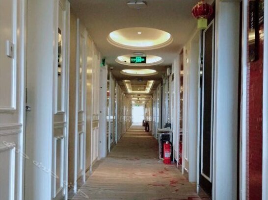 Qianhui Holiday Theme Hotel - Photo3