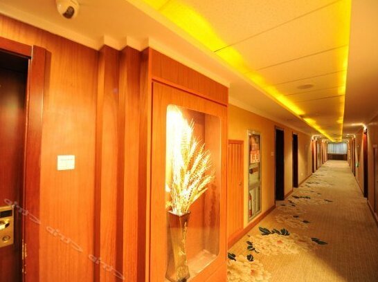 Qinghai Xiangling Business Travel Hotel - Photo2