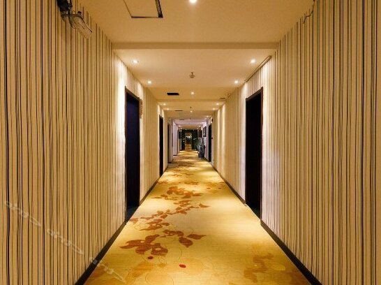 Hongmayi Theme Hotel Xinxiang Qingchun Jiyi - Photo3