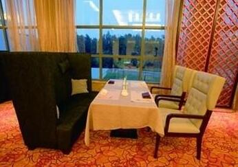 Xindu International Hotel Xinyang - Photo4