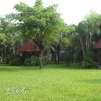 Crown Hotel - Photo4